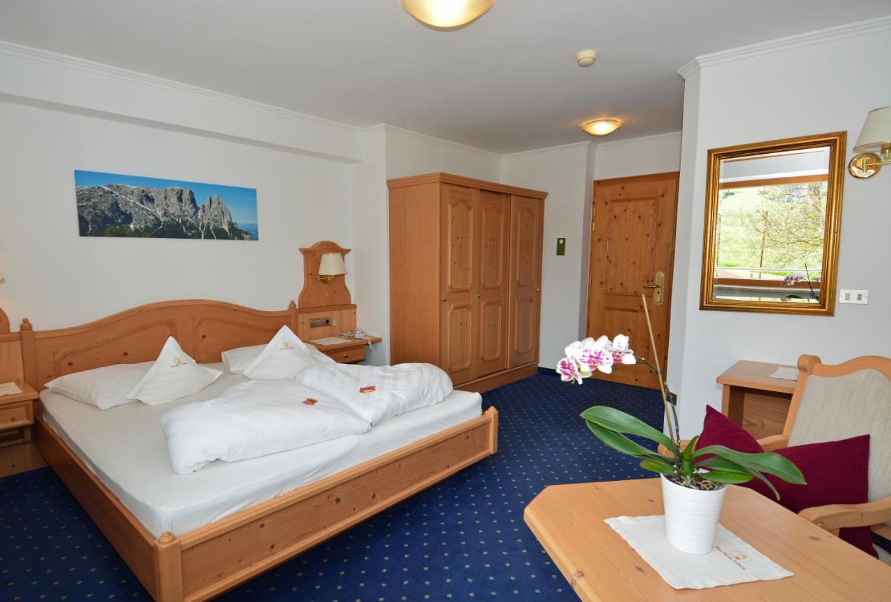 קאסטלרוטו Parc Hotel Tyrol מראה חיצוני תמונה
