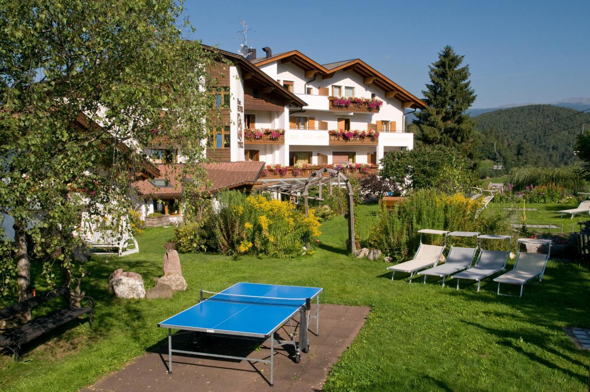 קאסטלרוטו Parc Hotel Tyrol מראה חיצוני תמונה