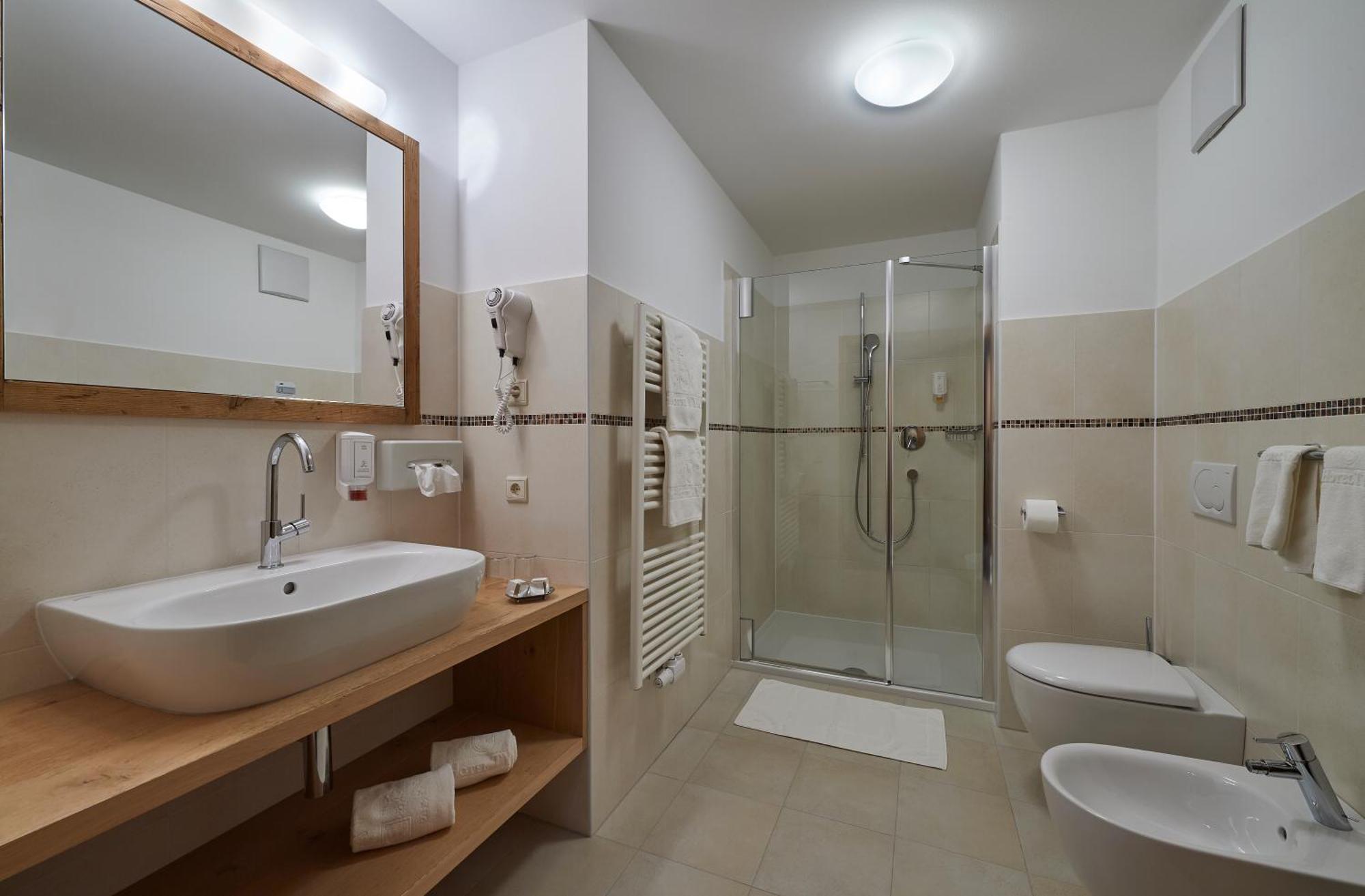 קאסטלרוטו Parc Hotel Tyrol מראה חיצוני תמונה