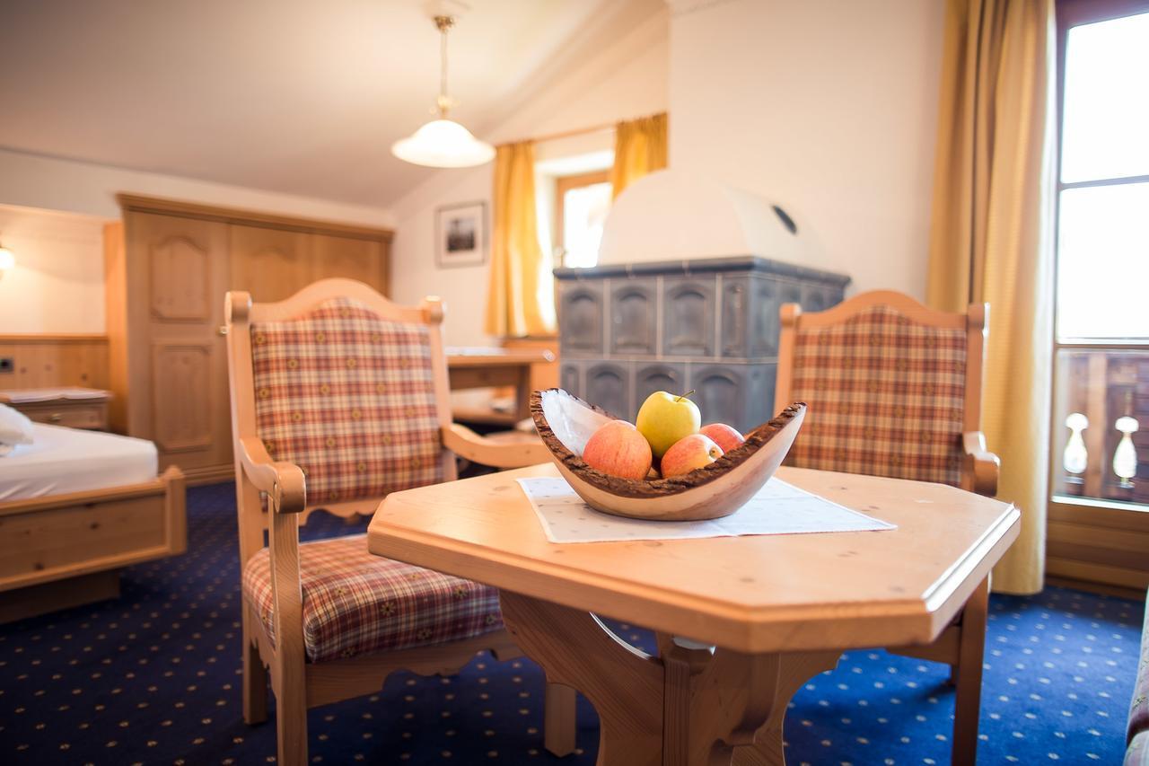 קאסטלרוטו Parc Hotel Tyrol מראה חיצוני תמונה